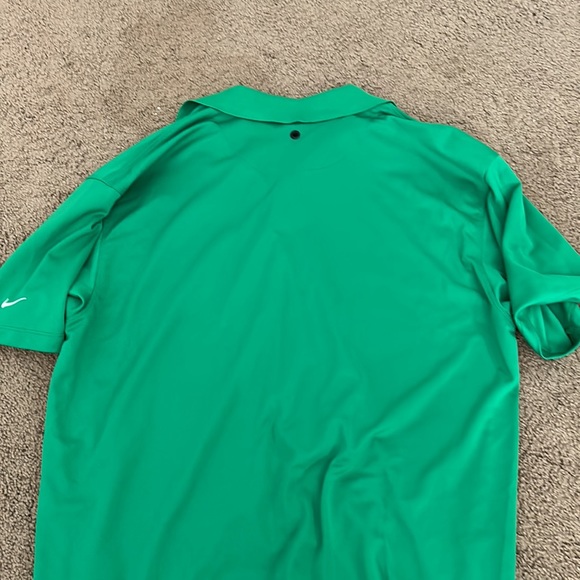 green nike collared shirt size xl - Picture 3 of 3